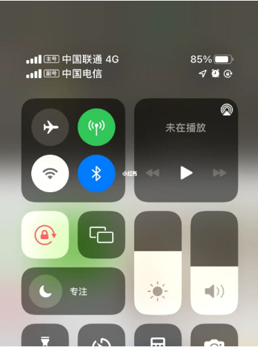 苏尼特右苹果手机维修分享iPhone双卡信号解决办法 